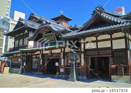 What Is a Sento? Guide to Japanese Public Bath Houses