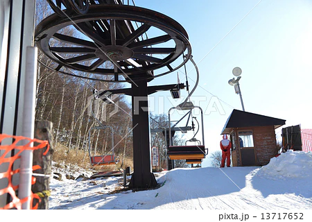 How Big Are Train Station Coin Lockers?