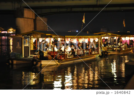 Looking for the Top Dinner Cruise in Tokyo, Japan