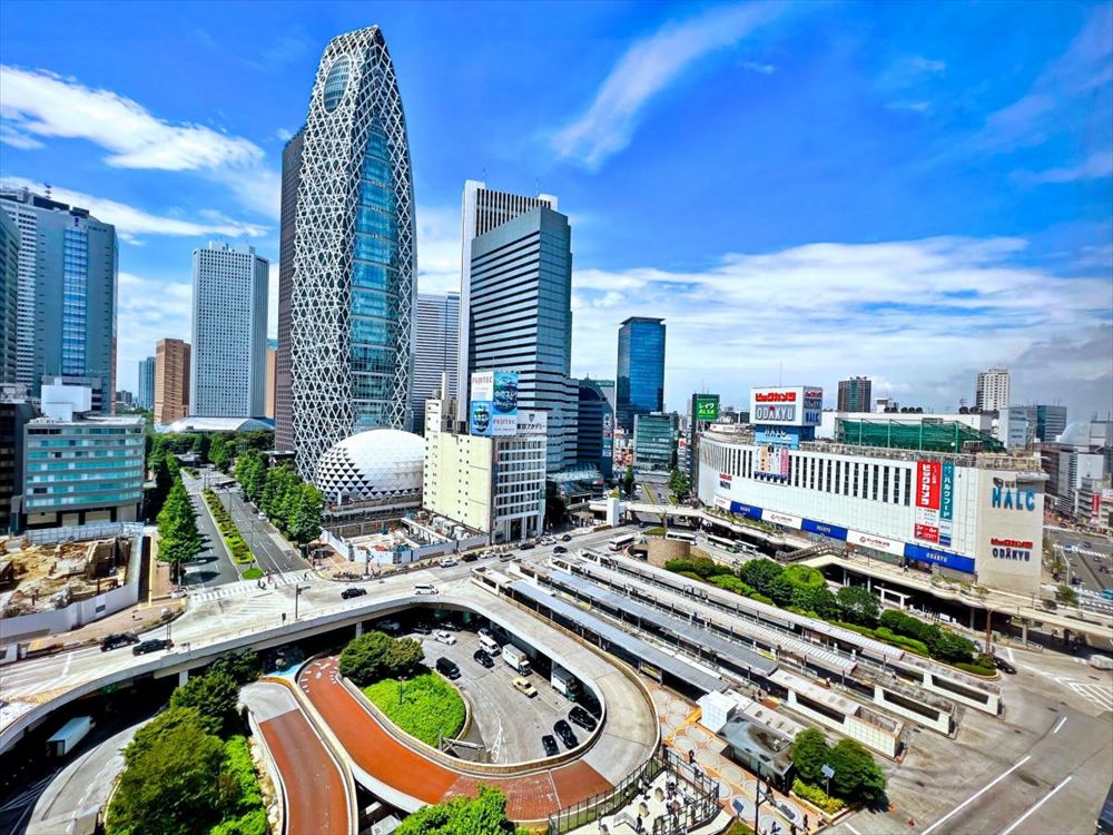 Is Shinjuku or Shibuya the Best Area to Stay in Tokyo?