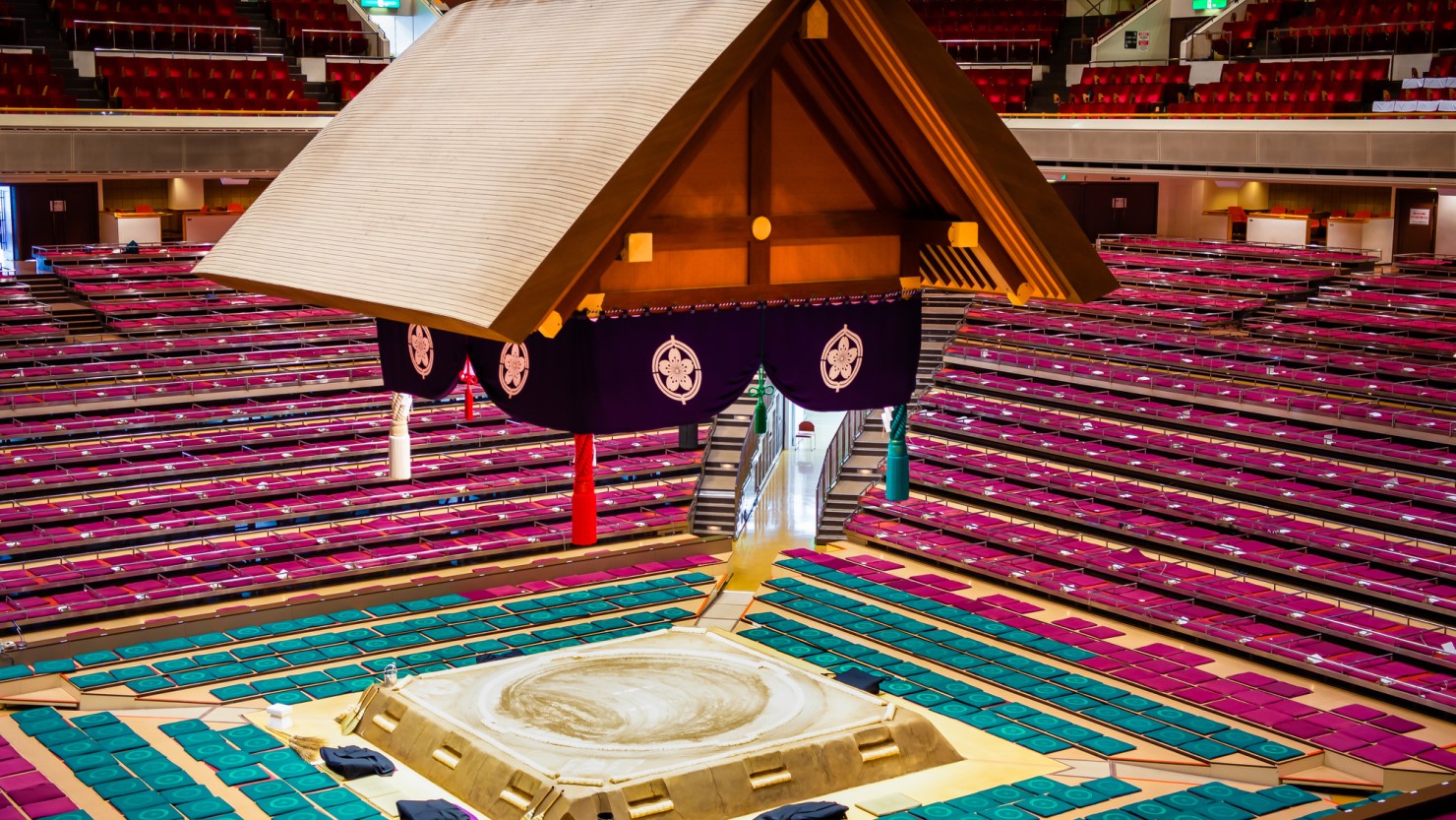 Need info on buying sumo wrestling tickets and best location/website to watch.