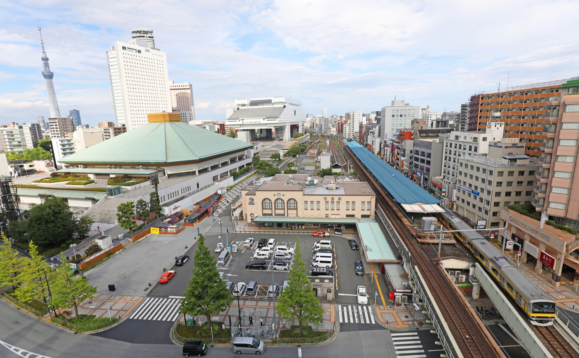 Can we see a Sumo tournament in Tokyo, Nagoya, Kyoto, or Osaka in late May to Mid June?