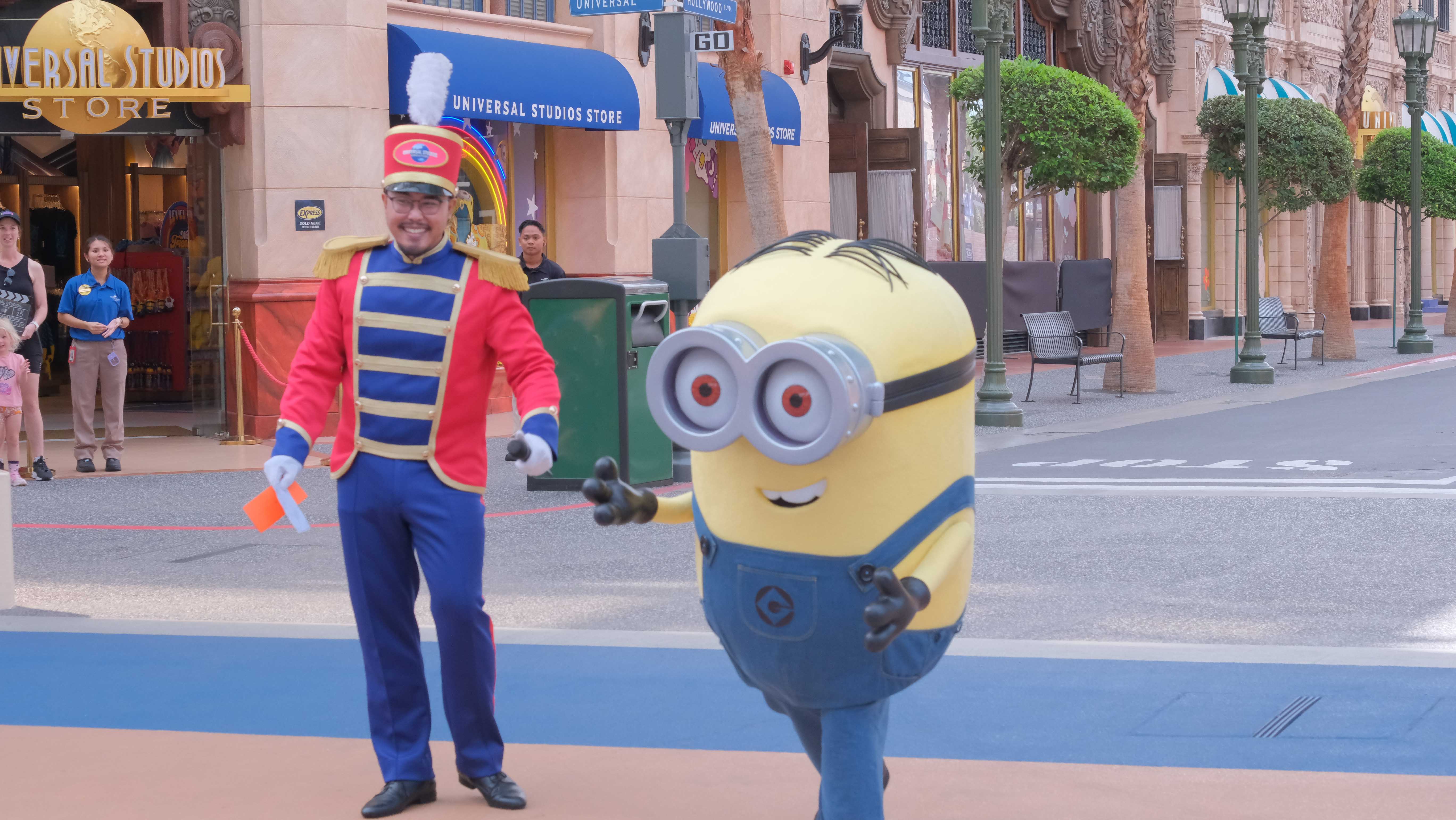 What Are the Must-See Attractions in Osaka?